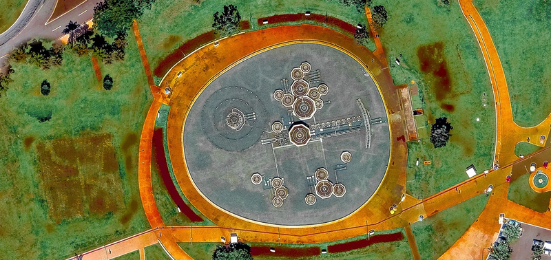 Illustration for article titled These Stunning Geometric Patterns Were Created From Google Earth Images